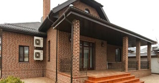 Строительство домов из кирпича с мансардой в Новодвинске | от 3629 рублей